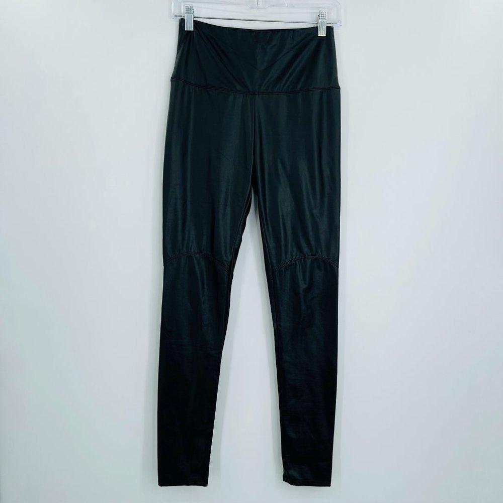 Lysse faux leather high rise leggings vegan women's size Small